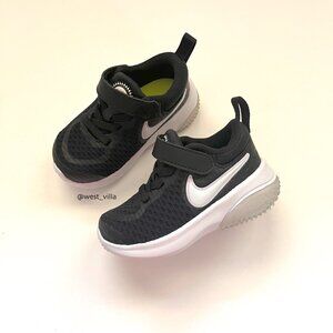 Nike Project Pod Toddler Slip-On Athletic Running Tennis Shoes Black White 5C